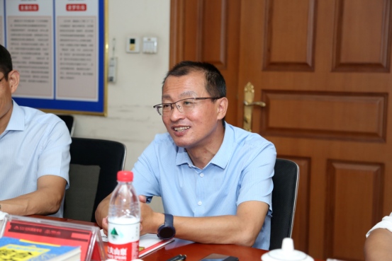 上海交通大學高級金融學院副院長潘杰一行蒞臨社科賽斯暨中國MBA教育網(wǎng)